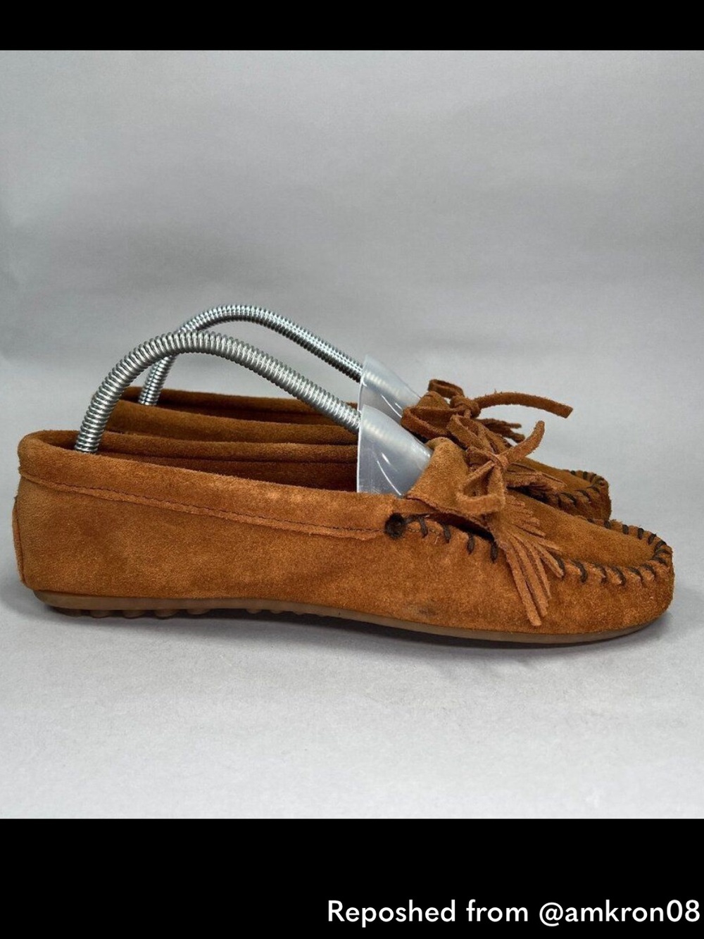 Minnetonka Women's Size 8 Kilty Soft Suede Leather Moccasins - Picture 5 of 11